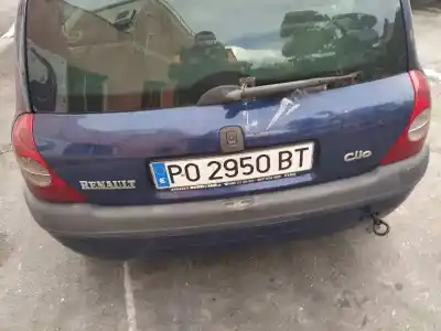 Здавання транспортного засобу RENAULT CLIO II FASE II (B/CB0) Authentique року 2000 потужний 