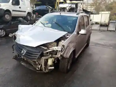Veículo de Sucata dacia sandero stepway do ano 2012 alimentado k9k892