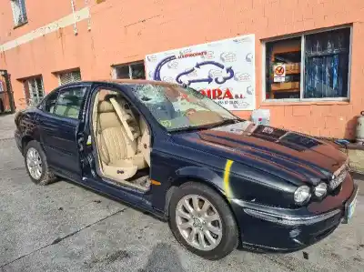 Здавання транспортного засобу jaguar x-type i (x400) 2.5 v6 a las 4 ruedas року 2001 потужний xb