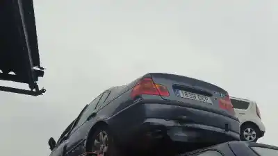 Veículo de Sucata BMW SERIE 3 BERLINA (E46) 320d do ano 2001 alimentado 