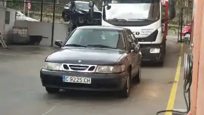 Veicolo di demolizione SAAB                                               9-3 BERLINA                                                                                                                                                                                                                                                2.2 S TID                                                                                                                                                                                                                                                  dell'anno 2000 alimentato D223L
