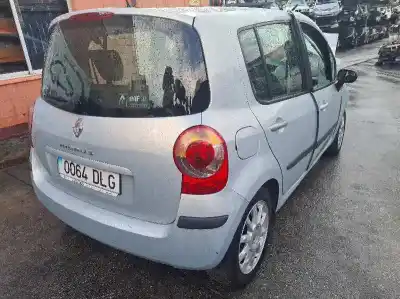 Veículo de Sucata renault modus confort dynamique 98 cv / 72 kw do ano 2005 alimentado k4j770