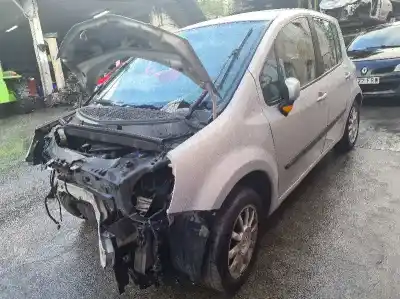 Veículo de Sucata RENAULT MODUS Confort Dynamique 98 CV / 72 KW do ano 2005 alimentado K4J770