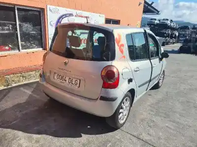 Veículo de Sucata renault modus confort dynamique 98 cv / 72 kw do ano 2005 alimentado k4j770