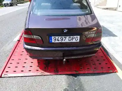 Veículo de Sucata bmw serie 3 berlina (e46) 320d do ano 2005 alimentado 204d4