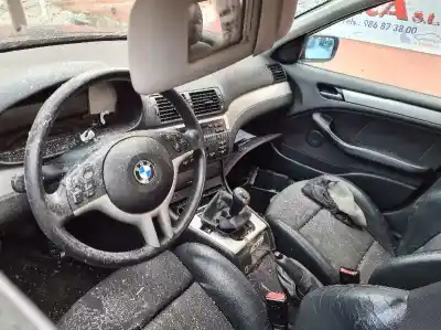 Veículo de Sucata bmw serie 3 berlina (e46) 320d do ano 2005 alimentado 204d4