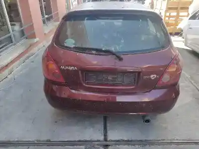 Sloopvoertuig nissan almera (n16/e) acenta van het jaar 2003 aangedreven k9k