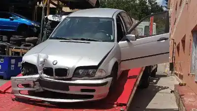 Veículo de Sucata bmw serie 3 berlina (e46) 318i do ano 1998 alimentado m43b19