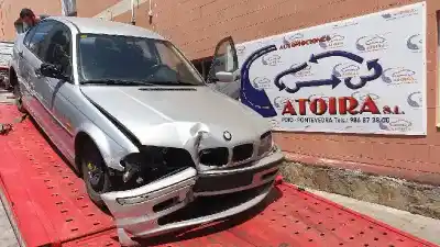 Veículo de Sucata bmw serie 3 berlina (e46) 318i do ano 1998 alimentado m43b19
