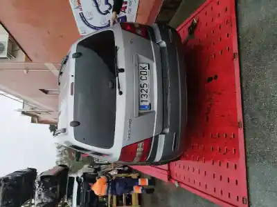 Veicolo di demolizione KIA SORENTO 2.5 CRDi Concept dell'anno 2001 alimentato D4CB