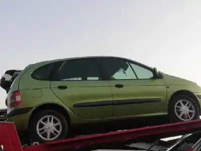 Здавання транспортного засобу RENAULT MEGANE I SCENIC (JA0) 1.9 dTi Diesel CAT 98 CV / 72 KW року 2000 потужний F9Q736