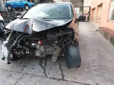 Veículo de Sucata renault clio iii pack authentique do ano 2009 alimentado k9k768