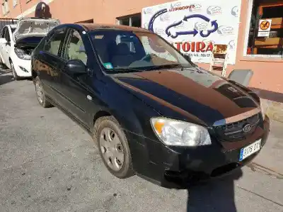 Veicolo di demolizione kia cerato 1.5 crdi dell'anno 2005 alimentato d4fa