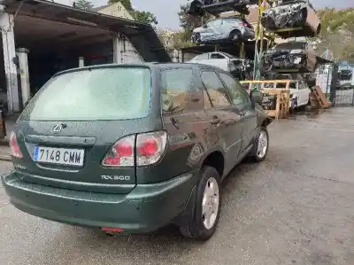 Здавання транспортного засобу lexus rx300 (mcu15) luxury року 2003 потужний 1mzfe