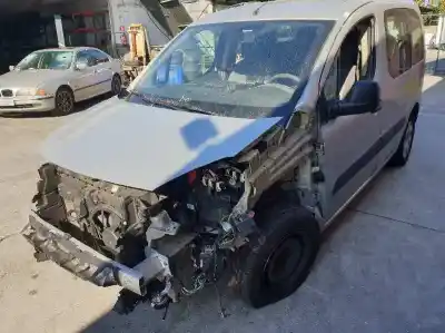 Veículo de Sucata peugeot partner tepee 1.6 hdi / bluehdi 75 do ano 2015 alimentado 9hndv6eted