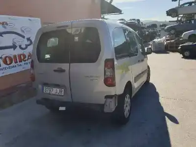 Veículo de Sucata peugeot partner tepee 1.6 hdi / bluehdi 75 do ano 2015 alimentado 9hndv6eted