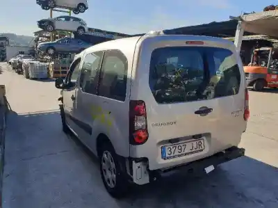 Veículo de Sucata PEUGEOT PARTNER TEPEE 1.6 HDI / BLUEHDI 75 do ano 2015 alimentado 9HNDV6ETED