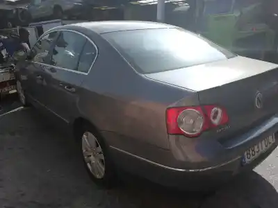 Veículo de Sucata VOLKSWAGEN PASSAT B6 (3C2) 2.0 TDI 16V do ano 2005 alimentado BKP