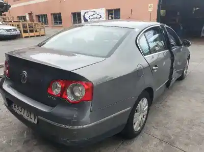 Veículo de Sucata volkswagen passat b6 (3c2) 2.0 tdi 16v do ano 2005 alimentado bkp