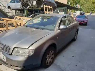 Sloopvoertuig audi a4 berlina (b5) 1.6 van het jaar 2003 aangedreven awx
