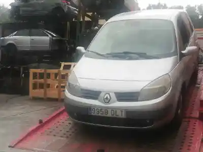 Vehículo de desguace RENAULT GRAND SCENIC 1.5 DCI del año 2005 con motor K9K728