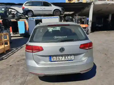 Здавання транспортного засобу VOLKSWAGEN PASSAT B8 VARIANT (3G5, CB5) 1.6 TDI року 2017 потужний DCX
