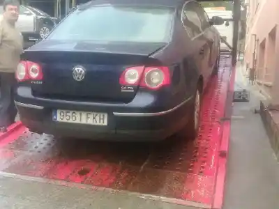 Veículo de Sucata VOLKSWAGEN PASSAT B6 (3C2) 2.0 TDI 16V do ano 2007 alimentado BKP