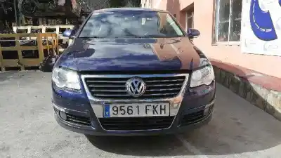 Vehículo de desguace VOLKSWAGEN PASSAT BERLINA 2.0 TDI del año 2007 con motor BKP