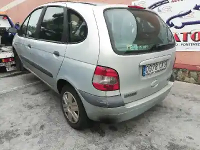Verschrottungsfahrzeug RENAULT SCÉNIC I MONOSPACE (JA0/1_, FA0_) 1.9 dTi (JA1U) des Jahres 2003 angetrieben F9Q744