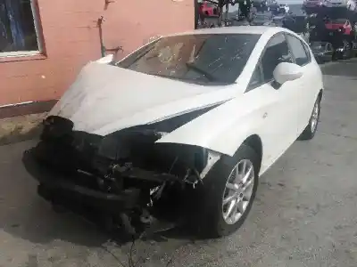 Veículo de Sucata seat leon (1p1) reference copa do ano 2012 alimentado cayb