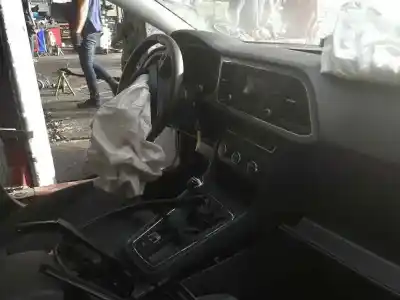 Scrapping Vehicle SEAT LEON (5F1) Reference of the year 2017 powered DDYA