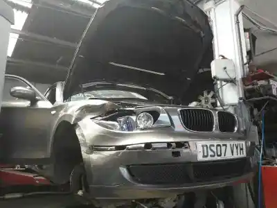 Veículo de Sucata bmw serie 1 berlina (e81/e87) 118i do ano 2001 alimentado n43b20a
