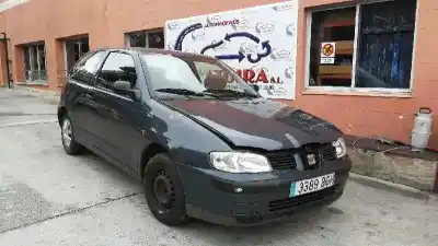 Véhicule à la ferraille SEAT IBIZA (6K1) Free Sky de l'année 2001 alimenté AUD
