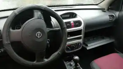 Veicolo di demolizione opel corsa c blue line dell'anno 2005 alimentato z13dt