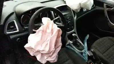 Sloopvoertuig OPEL ASTRA J SEDÁN 1.7 CDTI (69) van het jaar 2013 aangedreven A17DTS