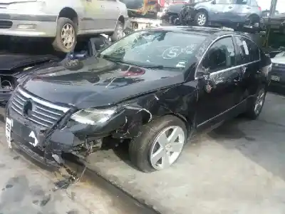 Veículo de Sucata volkswagen passat b6 (3c2) 2.0 tdi 16v do ano 2001 alimentado cbab