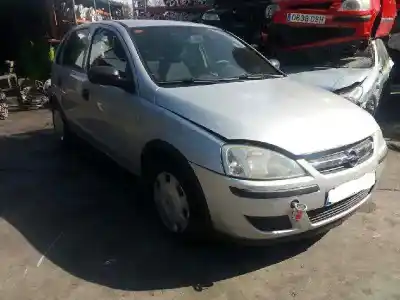 Veicolo di demolizione opel corsa c essentia dell'anno 2004 alimentato z13dt