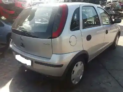Veicolo di demolizione opel corsa c essentia dell'anno 2004 alimentato z13dt