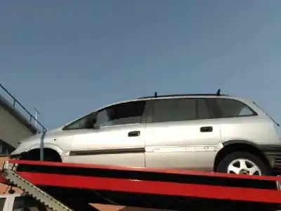 Veículo de Sucata opel zafira a comfort do ano 2000 alimentado y20dth