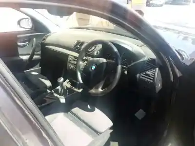 Veículo de Sucata bmw serie 1 berlina (e81/e87) 118d do ano 2001 alimentado m47t2