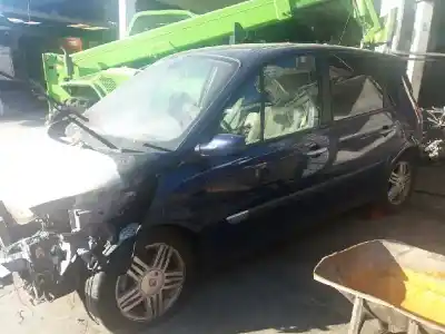 Sloopvoertuig RENAULT SCENIC II Grand Luxe Dynamique 120 CV / 88 KW van het jaar 2003 aangedreven F9Q812