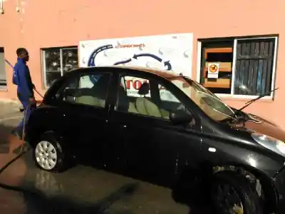 Sloopvoertuig nissan micra (k12e) acenta van het jaar 2004 aangedreven cg12de