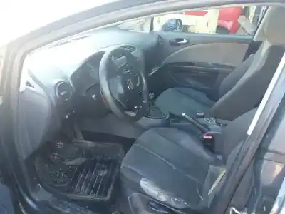 Veicolo di demolizione seat leon (1p1) reference dell'anno 2005 alimentato bkc