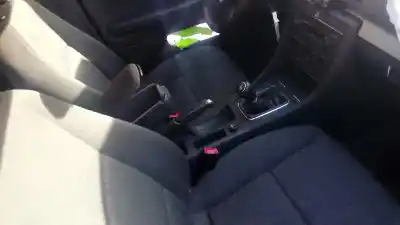 Veículo de Sucata audi a4 berlina (8e) 2.0 tdi do ano 2007 alimentado bre