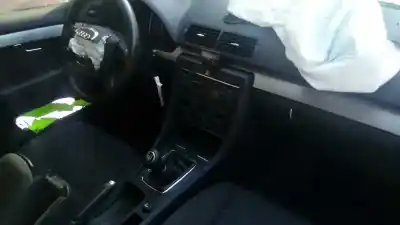 Veículo de Sucata audi a4 berlina (8e) 2.0 tdi do ano 2007 alimentado bre