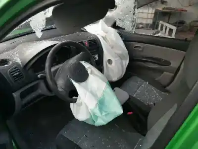 Veículo de Sucata kia picanto 1.1 active do ano 2005 alimentado g4hg