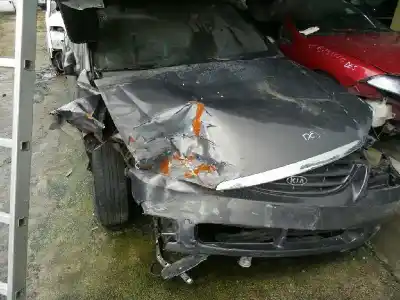 Verschrottungsfahrzeug kia cerato 2.0 ex crdi berlina des jahres 2004 angetrieben d4ea