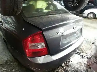 Verschrottungsfahrzeug kia cerato 2.0 ex crdi berlina des jahres 2004 angetrieben d4ea