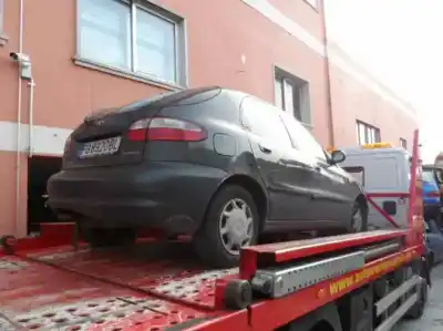 Sloopvoertuig toyota corolla (_e12_) 1.4 d (nde120_) van het jaar 2005 aangedreven 1nd-tv