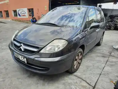 Scrapping Vehicle citroen c8 2.2 hdi 16v premier ii of the year 2004 powered 4hw